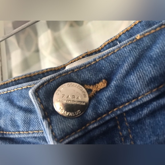Zara Traffaluc denim collection shorts size 6 US women’s EUC - Picture 4 of 7